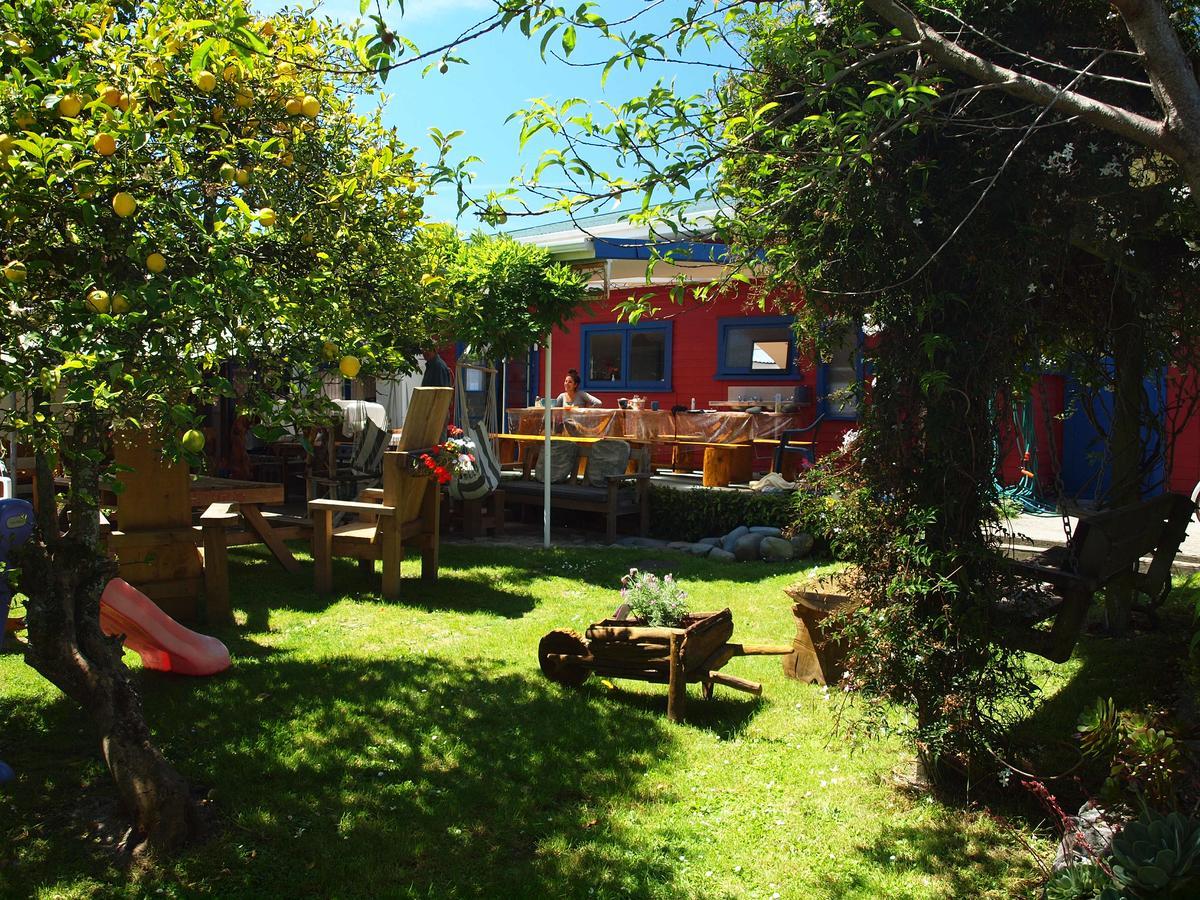 Annies Nirvana Lodge Backpackers Takaka Kültér fotó